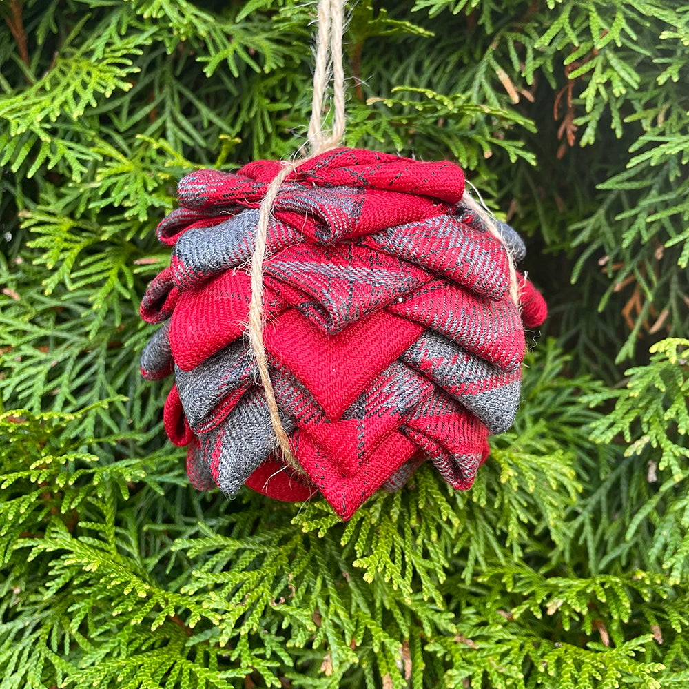 Rebel Tree Baubles - Winter Workshop at Rebel Row