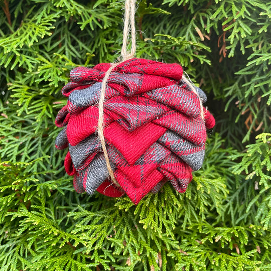 Rebel Tree Baubles - Winter Workshop at Rebel Row