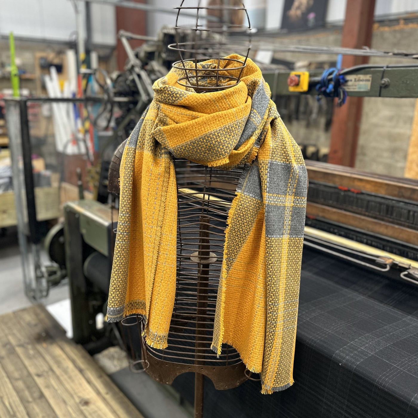 Blanket Scarf X Limited Edition X Whisky & Water