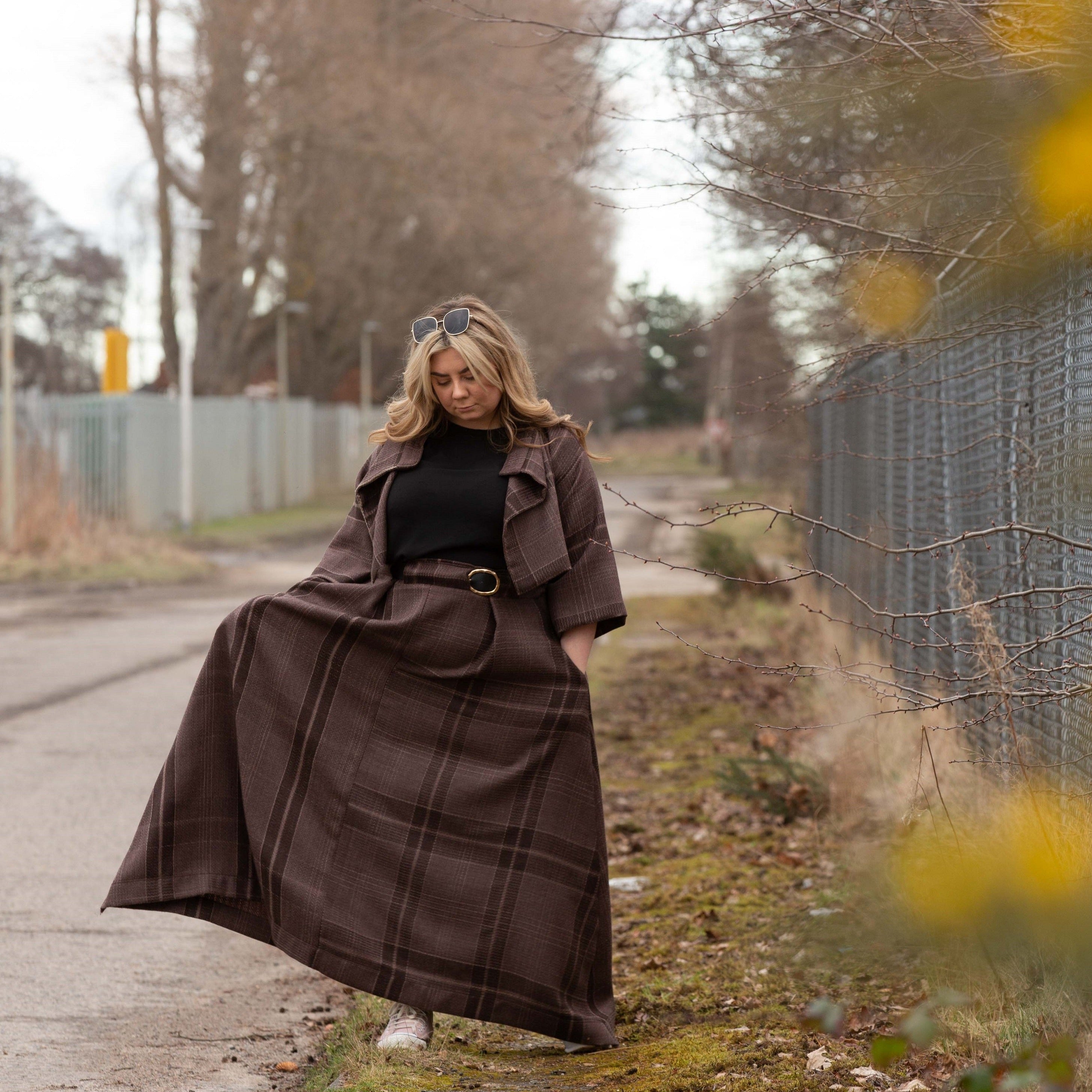 H Kiltリボンがポイントの紙製帽子\tHermes\tIzia H Kilt ハット リボン＆パール付きペーパーキャペリンハット